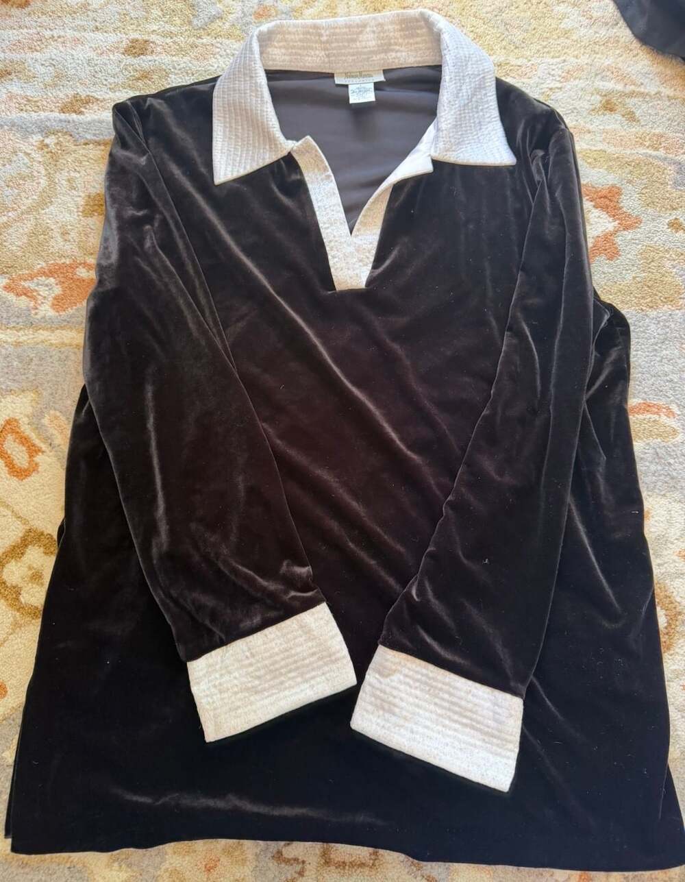 VINTAGE Neiman Marcus Velvet Top Black -stunning satin, white collar/cuffs